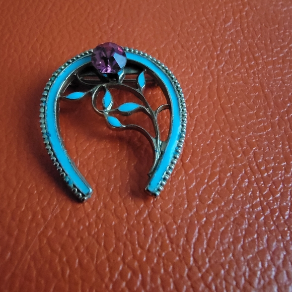 Horseshoe Vintage lucky brooch - Picture 2 of 8